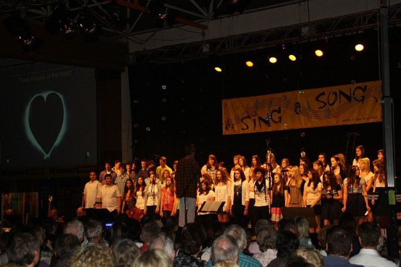 ../Images/2011-04-10-KOnzert-JP (141).jpg